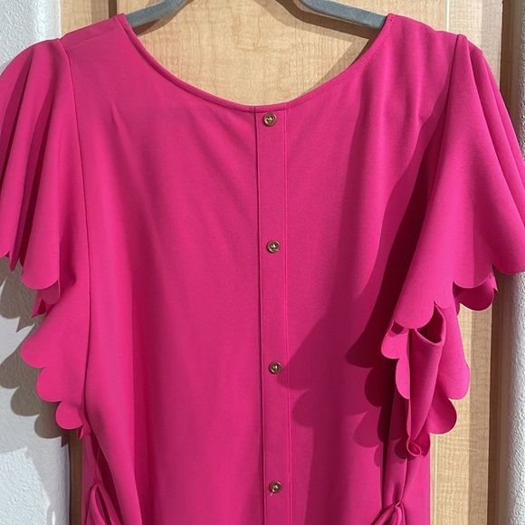 Scallop Sleeve Dress NEW - Picture 6 of 10